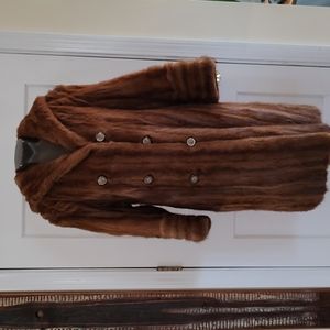 Rare & Wonderful Vintage Mink Coat Size Small.